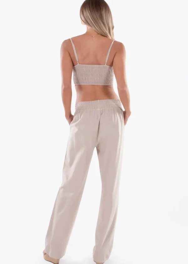 Amber' Cut Front Crop Top